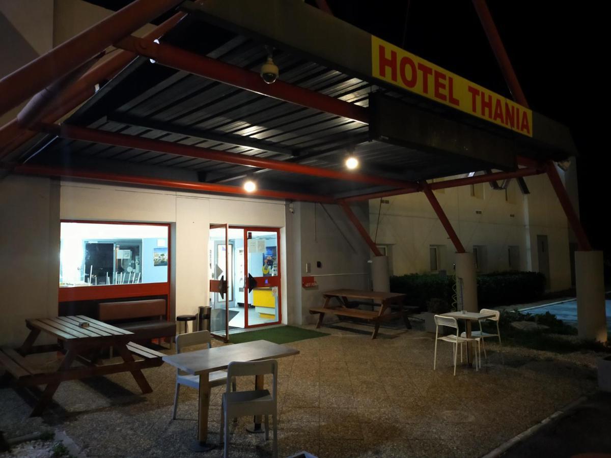 Hotel Thania Frontignan ภายนอก รูปภาพ
