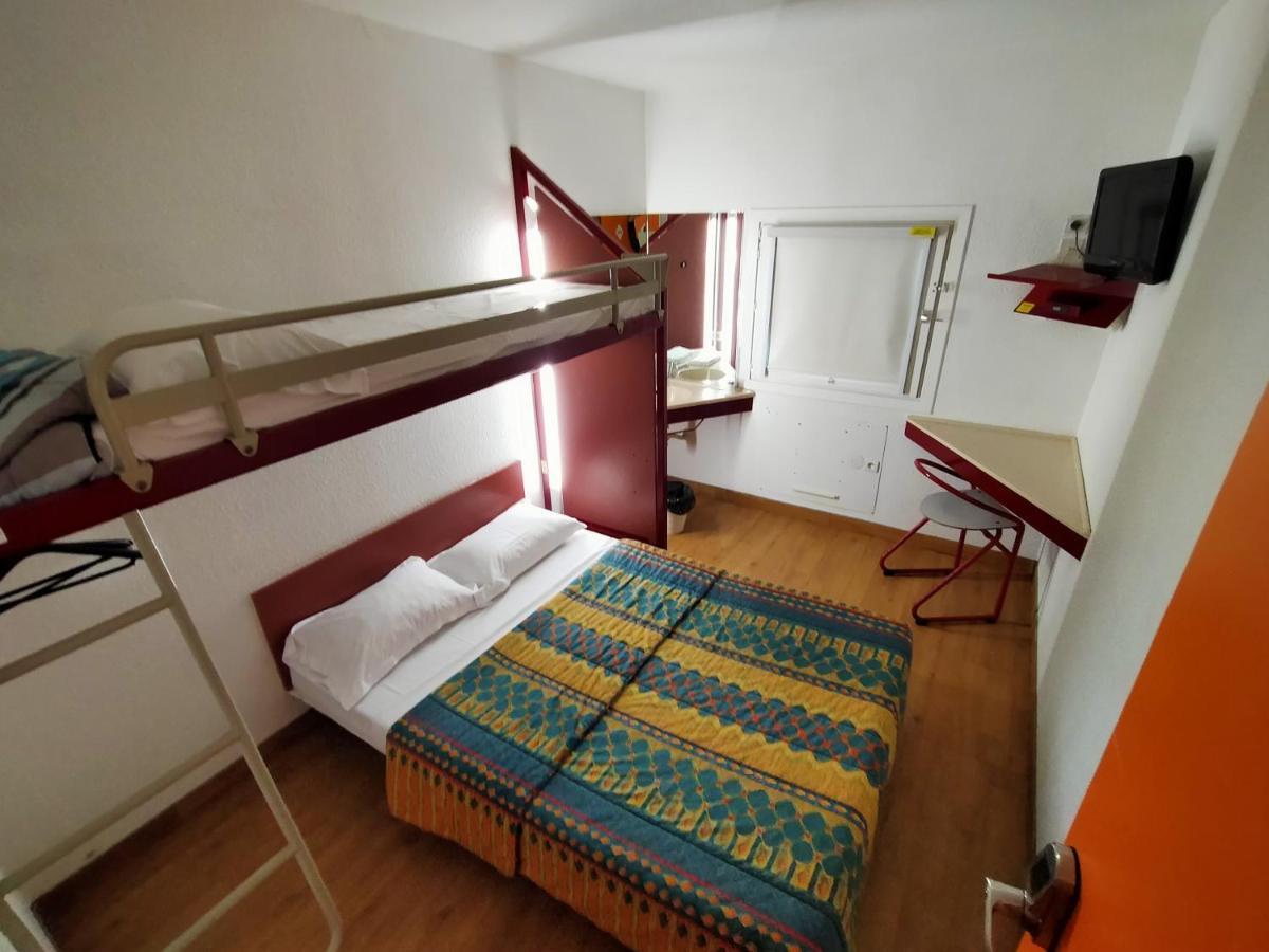 Hotel Thania Frontignan ภายนอก รูปภาพ