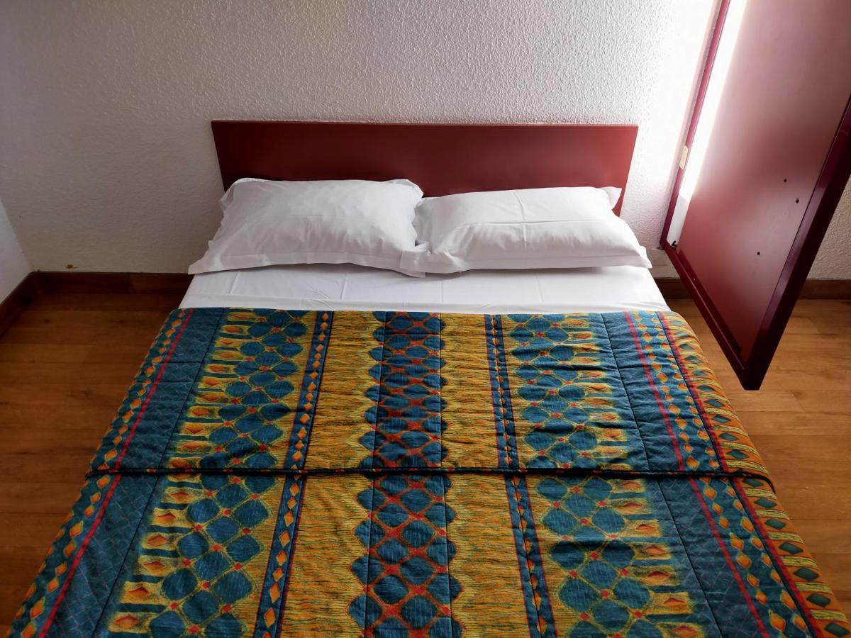 Hotel Thania Frontignan ภายนอก รูปภาพ